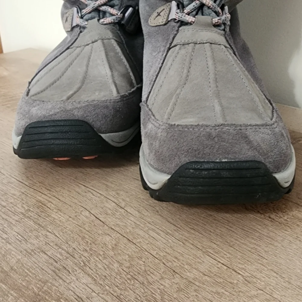 Women's Clarks Wintry Hi Tall Temps -20 C Grey Suede Winter Boots US 9.5 UK 7